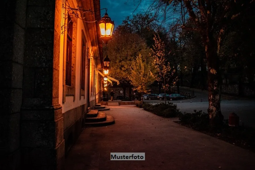 Keine Originalbilder - Gastgewerbe/Hotel kaufen in Blaubeuren - Gaststätte unmittelbar vor dem Albaufstieg - provisionsfrei