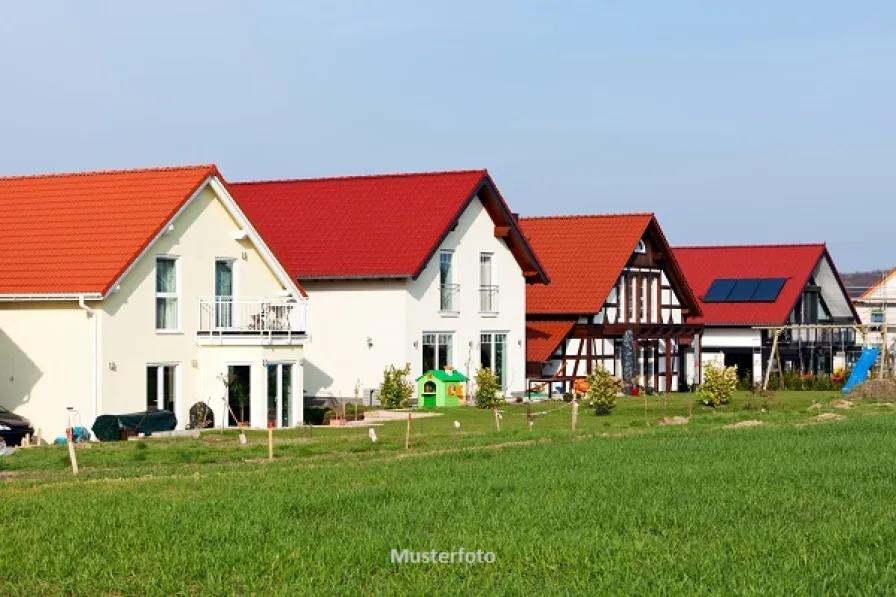 Keine Originalbilder - Haus kaufen in Filderstadt - Einfamilien-Reihenendhaus mit Außenpool ++ provisionsfrei ++