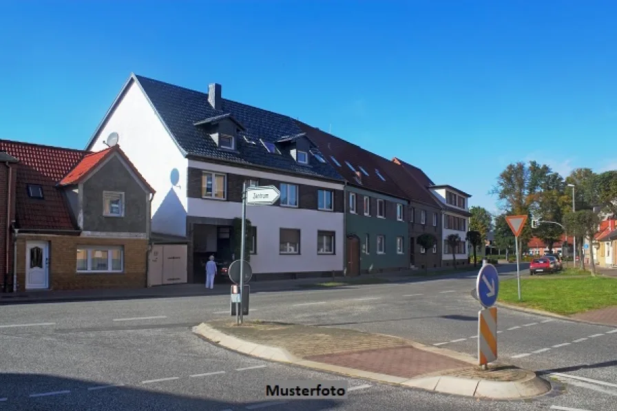 Keine Originalbilder - Haus kaufen in Marktleuthen - Reihenmittelhaus mit Garage - provisionsfrei