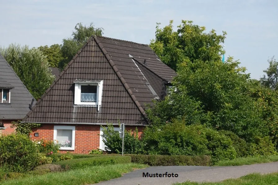 Keine Originalbilder - Haus kaufen in Gerolzhofen - Einfamilienhaus in guter Wohnlage