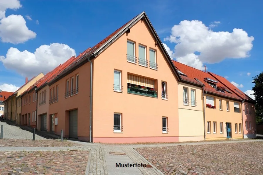 Keine Originalbilder - Haus kaufen in Neukirchen - Vierfamilienhaus + provisionsfrei +