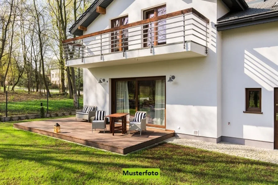 Keine Originalbilder - Haus kaufen in Nordhausen - Einfamilien-Doppelhaushälfte mit Gartenanlage