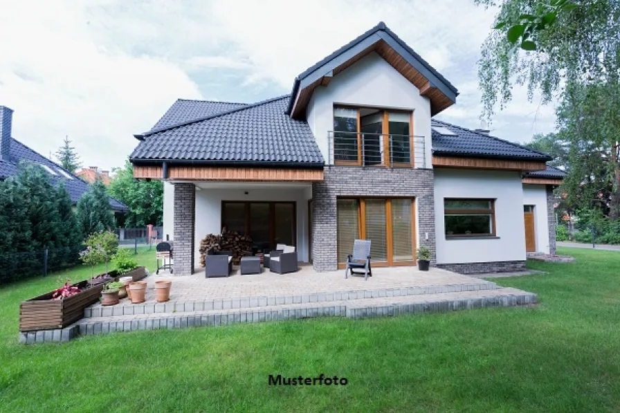 Keine Originalbilder - Haus kaufen in Illertissen - Idylisch gelegenes Einfamilienhaus nebst Garage