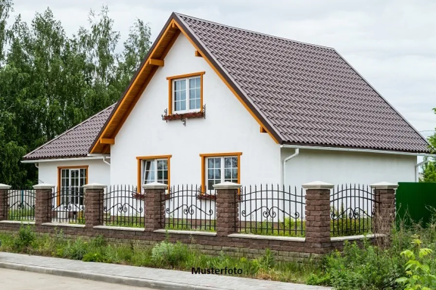 Keine Originalbilder - Haus kaufen in Maxhütte-Haidhof - Ein Fall für den Handwerker: Einfamilienhaus mit Carport - provisionsfrei