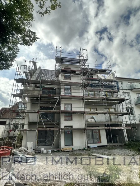 Außenansicht - Wohnung kaufen in Paderborn - KfW-55-Neubau-Maisonette-ETW 93 m² Nutzfläche 127 m² Aktionspreis 399.000,-€ bis 30.04.24 reduziert