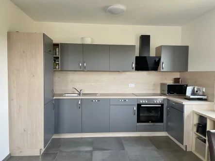 moderne Einbauküche - Wohnung mieten in Orlenbach - **Hübsche 3 Zimmer-Wohnung mit eigener Terrasse Nähe Prüm**