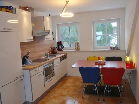 Bereich Küche und Essen - Wohnung mieten in Obermehlen - **Möblierte 3 Zimmer-Wohnung,  Nähe Prüm- in KFW55 Haus**