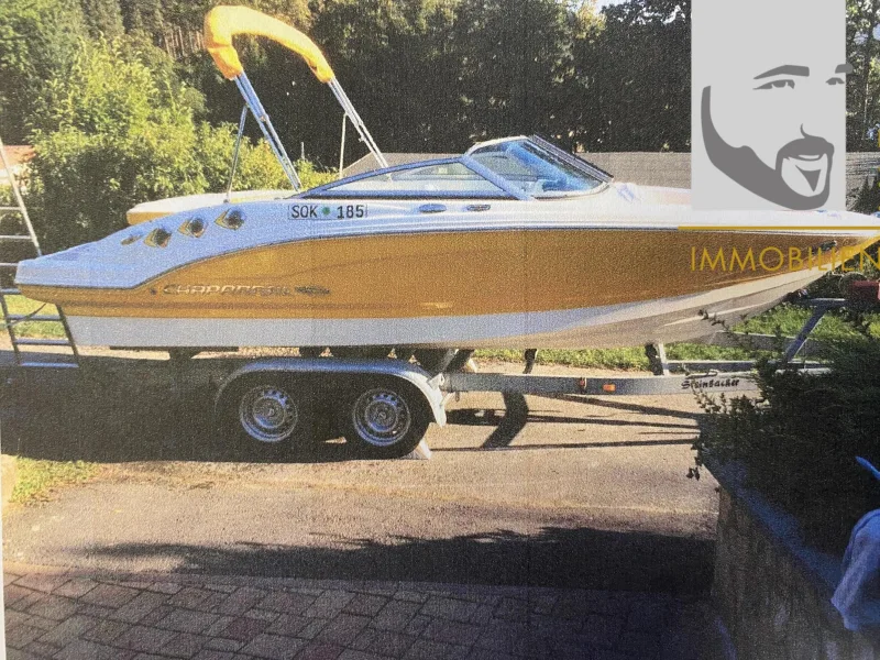 Motorboot mit Trailer