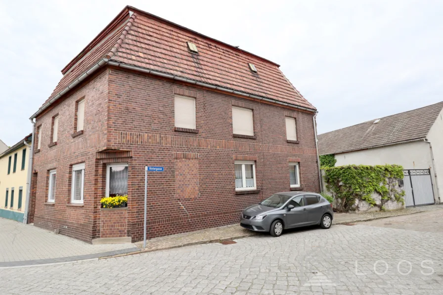 Hausansicht - Haus kaufen in Sonnewalde - Neuer Preis - Großzügiges Einfamilienhaus mit Scheune