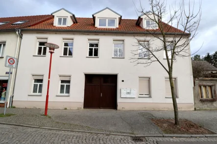 Hausansicht - Wohnung mieten in Doberlug-Kirchhain - Ansprechende 2-Raum-Wohnung in Kirchhain