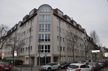 Ansicht von der Straße - Büro/Praxis mieten in Berlin - Gepflegte Büroeinheit in Berlin-Adlershof