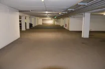 geräumige Tiefgarage