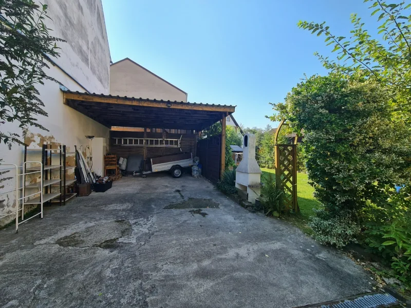 Carport mit 2 Stellplätzen