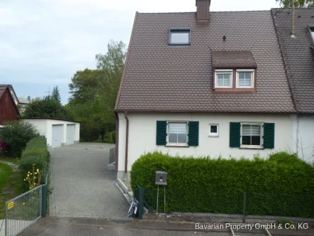 P1010333 - Haus kaufen in Meitingen - Top renovierte DHH auf großem Grundstück!