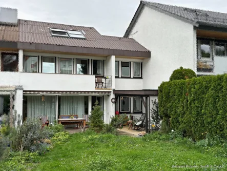 Ansicht Garten - Haus kaufen in Reutlingen - Voll ausgebaute Doppelhaushälfte mit großem Garten