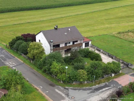 Ansicht Südwest - Haus kaufen in Cham / Loibling - Einfamilienhaus auf großem Eckgrundstück in Ortsrandlage von Loibling