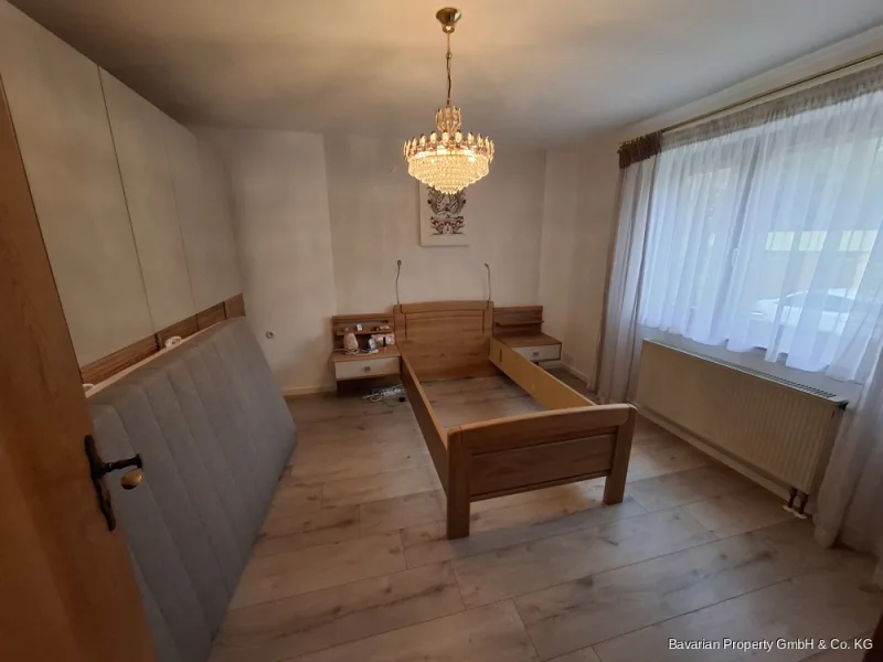 Büro bzw. Schlafzimmer EG