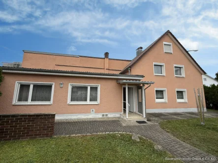  - Haus kaufen in Straubing - Einfamilienhaus mit Renovierungsbedarf in Straubing - Ost