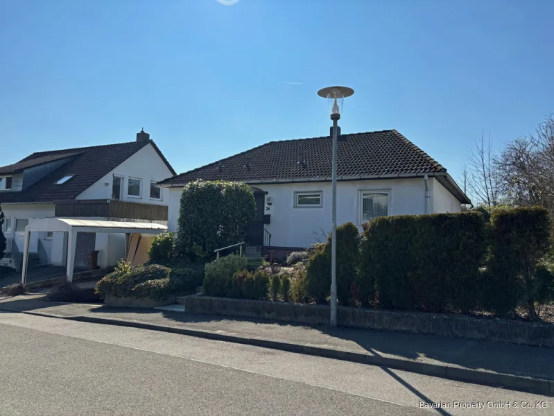  - Haus kaufen in Bermatingen - Sonniges Grundstück mit Potenzial – EFH in Bermatingen, Ringstraße