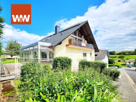 ein wahrlich schönes Haus - Haus kaufen in Gründau / Mittel-Gründau - KINGSIZE-WOHNEN IN MITTEL-GRÜNDAU! Über 320 m² WFL, Garage, Pool, evtl. Pferdekoppel & Wintergarten!