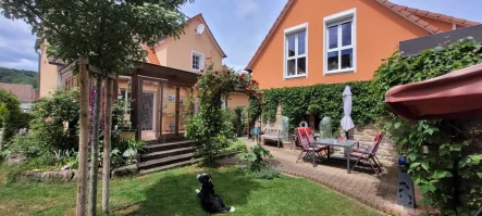 Garten - Haus kaufen in Forchheim - Freistehendes Einfamilienhaus mit Garten + Nebengebäude in Forchheim (Buckenhofen), ruhig + zentral