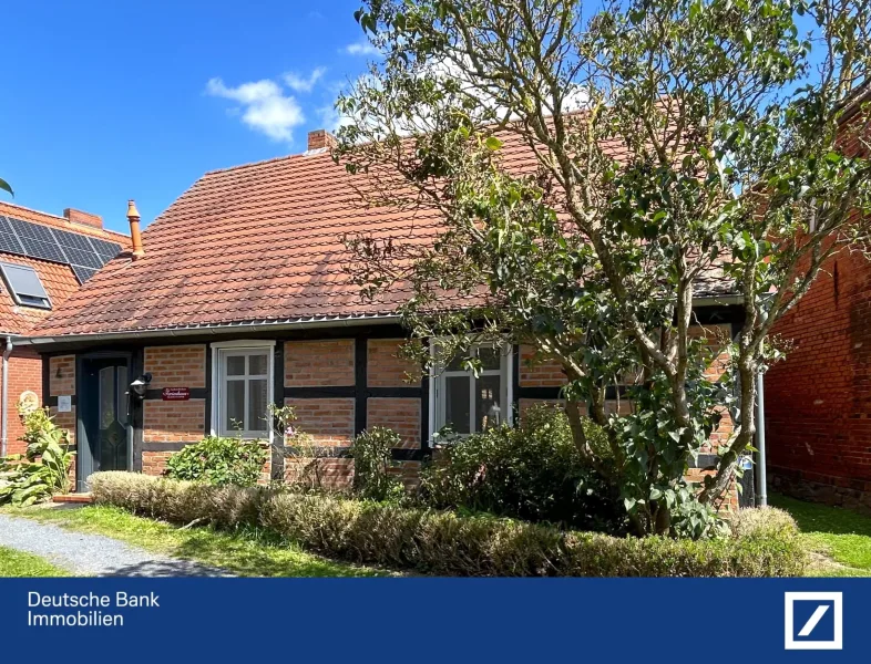 Ansicht von der Straße - Haus kaufen in Rühstädt - Wunderschönes Ferienhaus an der Elbe