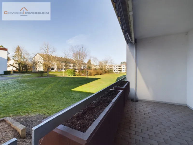 Blick vom Westbalkon - Erdgeschosswohnung in Sankt Augustin