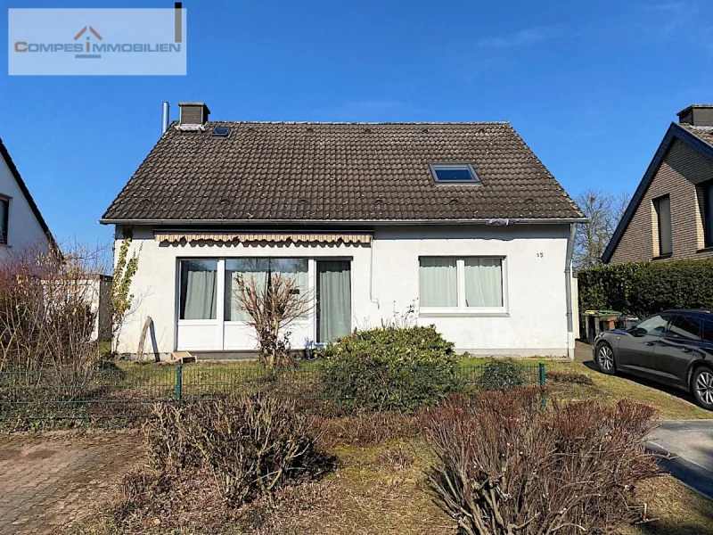 Hausansicht - Einfamilienhaus mit Wintergarten in Sankt Augustin - Haus kaufen in Sankt Augustin - Familienfreundliches Einfamilienhaus mit Wintergarten in Sankt Augustin zu verkaufen.