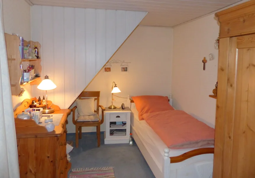 Schlafzimmer 2 DH 12a