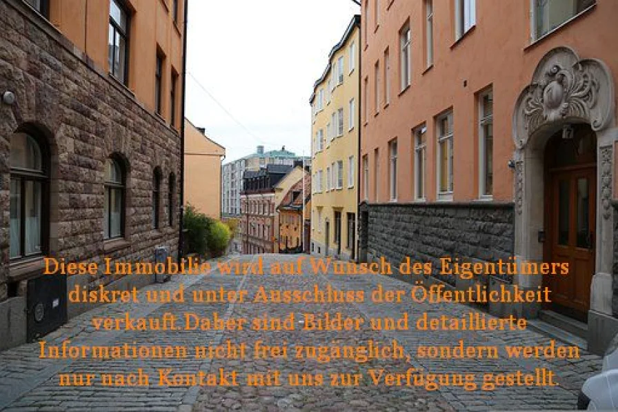 Frontansicht - Haus kaufen in Werl - Werl- Freistehendes Bungalow  (Haus) zum verkaufen,2Stellplätze,Großer Garten Große Fam.Geeignet.!!!