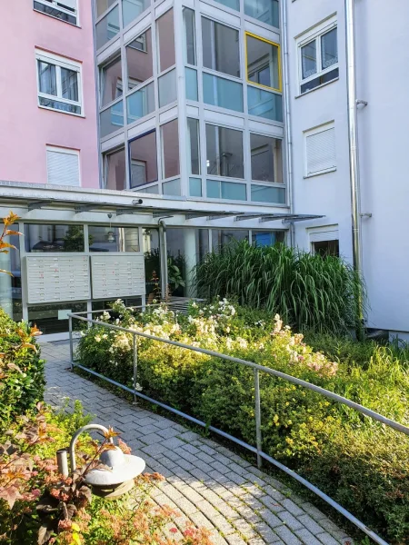 Eingangsbereich - Wohnung kaufen in Radolfzell - Apartment mit Morgensonne, in betreutem Wohnen, Radolfzell -Seniorenwohnanlage