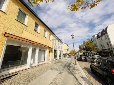 Straßenansicht zum Wohn/Geschäftshaus - Zinshaus/Renditeobjekt kaufen in Fürstenwalde - Wohn/Geschäftshaus inkl. Werkstatt & Garten- Top als Kapitalanlage - 400 m zum Bahnhof Fürstenwalde!