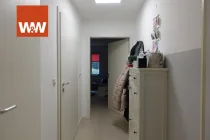 Flur zu Bad und Schlafzimmer