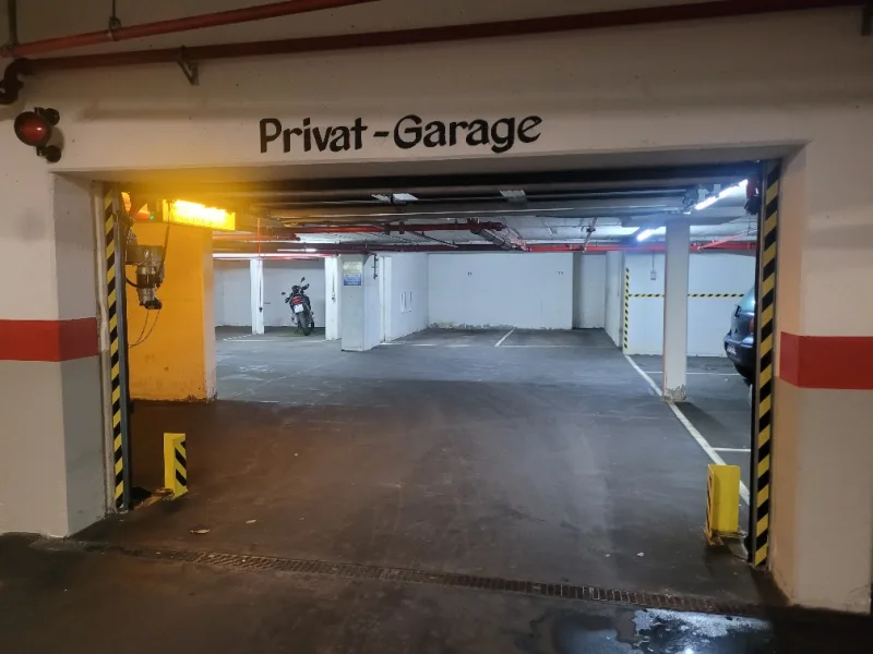 Tiefgaragenzufahrt