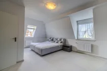 Schlafzimmer DG