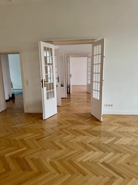  - Wohnung mieten in Berlin - Hochwertig sanierter Altbau