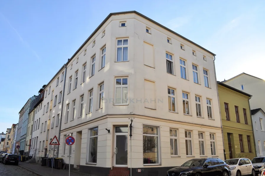 Hausansicht - Büro/Praxis mieten in Rostock - Laden/ Büro am Eck, zentrumsnah (STV), gr. Schaufenster, direkter Zugang, Pantry