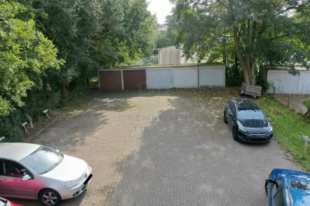 Garagen Lüssumer Straße - Garage/Stellplatz mieten in Bremen - Garage zur Miete in Bremen-Blumenthal