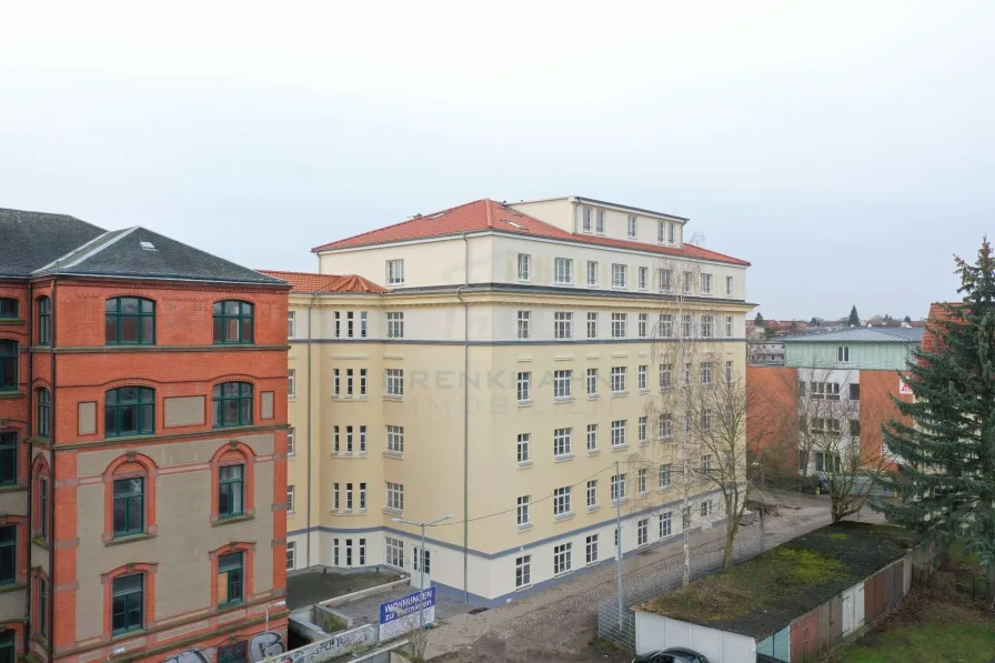 Hausansicht - Wohnung mieten in Schwerin - 2-Zimmerwohnung neben dem Schweriner Hauptbahnhof (ca. 50m) mit Top Ausstattung!