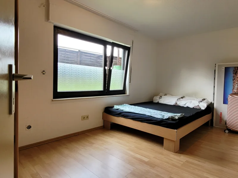 Schlafzimmer Einliegerwohnung KG