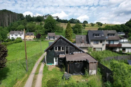 Außenansicht - Haus kaufen in Overath - MANNELLA *Jung kauft alt* Gestalten Sie sich Ihr Traumhaus nach Ihren Vorstellungen.