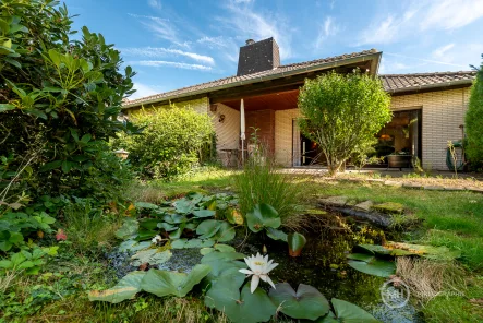 Blick vom Garten - Haus kaufen in Neunkirchen-Seelscheid - MANNELLA *Attraktives Eigenheim auf Erbpachtgrundstück* Wohnen in begehrter Lage von Neunkirchen.