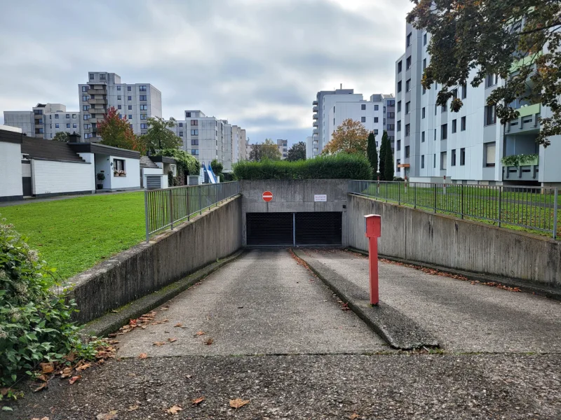 Einfahrt zur Tiefgarage