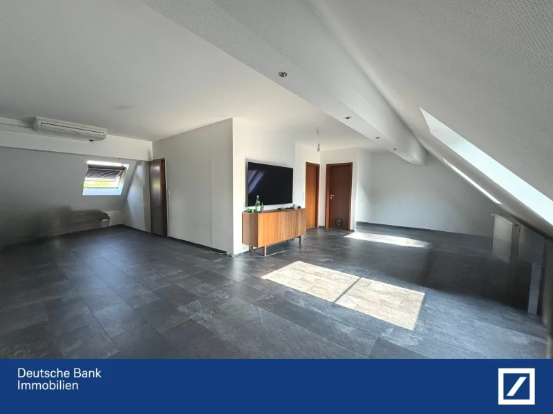 Schlaf/Wohnraum - Wohnung kaufen in Mülheim - KAPITAL SICHERN? MAISONETTE-WOHNUNG AUF ZWEI ETAGEN 