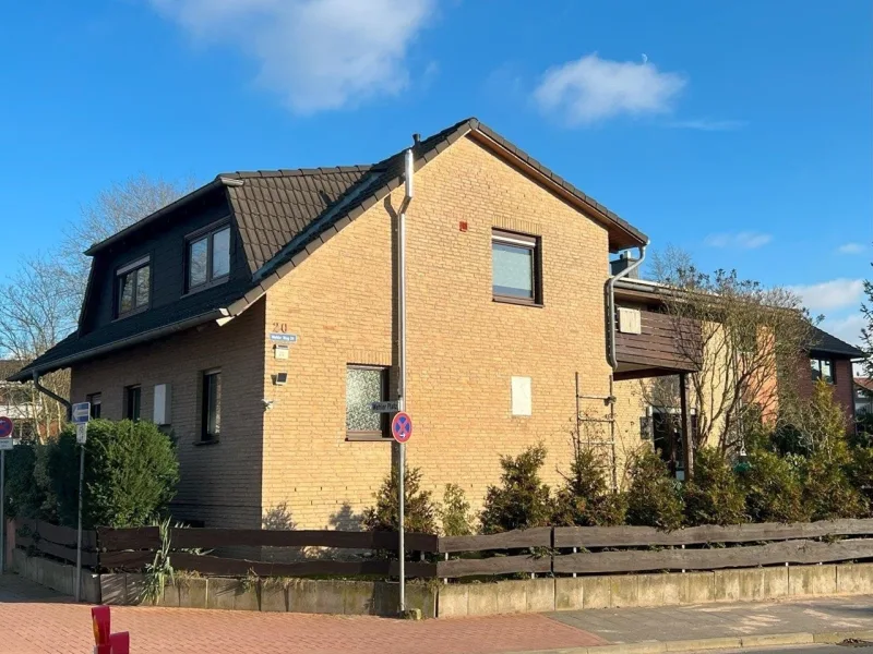  - Haus kaufen in Hameln - Funktionales Massivhaus mit Klinkerfassade und Erweiterung von 1995