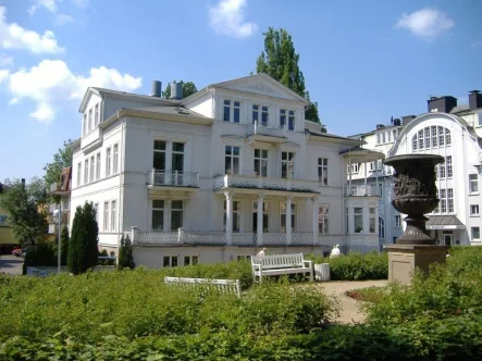  - Gastgewerbe/Hotel mieten in Bad Pyrmont - Gastronomie im repräsentativen alten Stadthaus im Herzen von Bad Pyrmont