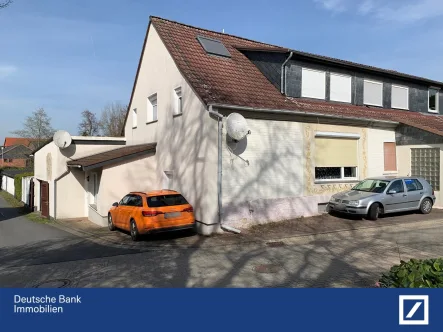 Straßenansicht - Haus kaufen in Groß Twülpstedt - Haupthaus vermietet! Anbau zum selbst einziehen, oder ebenfalls vermieten!