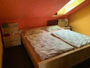 Schlafzimmer DG