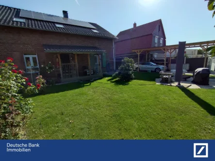 Gartenansicht - Haus mieten in Braunschweig - 2016 kernsaniertes EFH mit vielen Extras auf Zeit mieten