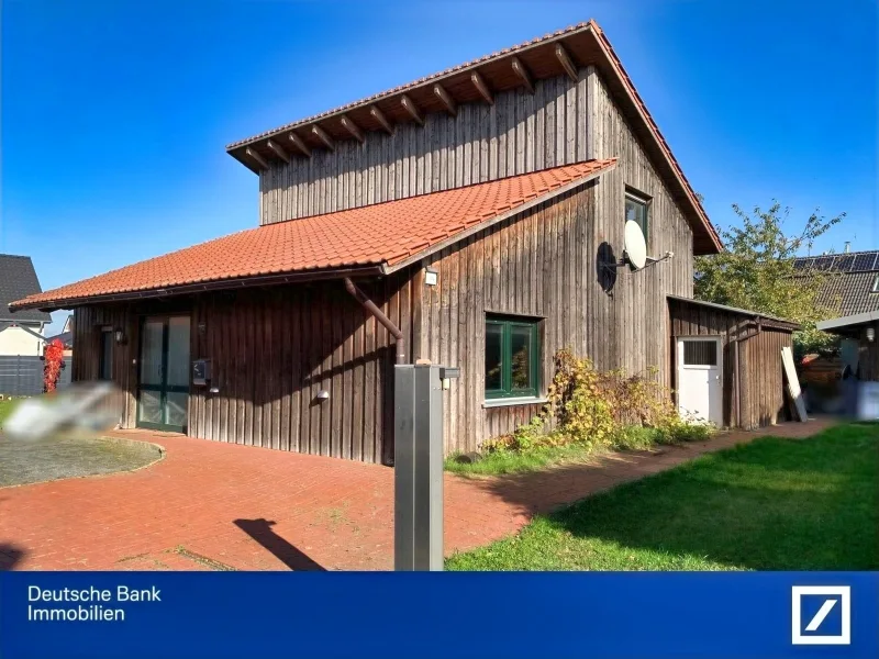 Straßenansicht - Haus kaufen in Calberlah - Individuelles Fachwerkhaus mit Charme in naturnaher Lage